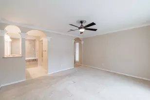 519 E Hillary Cir, Sugar Land, TX 77498 - Photo 16