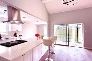 12071 Plumbrook Dr, Houston, TX 77099 - Photo 10