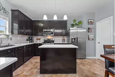 2111 Bataan Drive, League City, TX 77573 - Photo 4