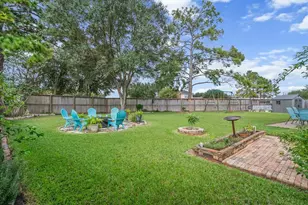 2111 Bataan Dr, League City, TX 77573 - Photo 34