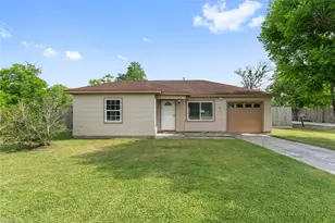 511 Jones Rd, Highlands, TX 77562 - Photo 18