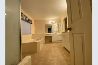 215 W New Meadows Drive, Sugar Land, TX 77479 - Photo 14