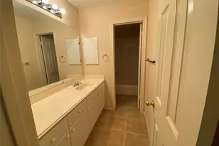 215 W New Meadows Dr, Sugar Land, TX 77479 - Photo 24