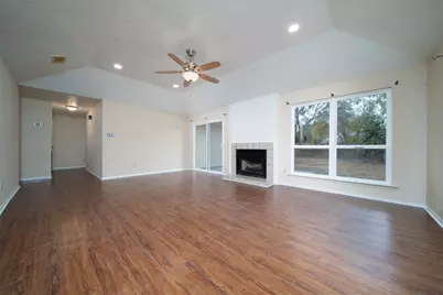 2411 Gunston Ct, Sugar Land, TX 77478 - Photo 2