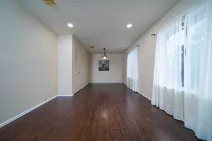 2411 Gunston Ct, Sugar Land, TX 77478 - Photo 8