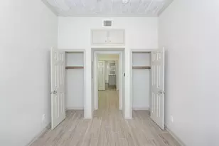 215 N Milby St, Houston, TX 77003 - Photo 2