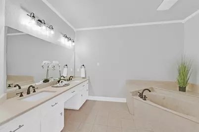 202 Victoria Way, Friendswood, TX 77546 - Photo 12