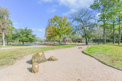 202 Victoria Way, Friendswood, TX 77546 - Photo 30