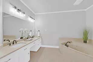 202 Victoria Way, Friendswood, TX 77546 - Photo 12