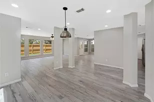 3010 Palace Oaks Dr, Houston, TX 77082 - Photo 2