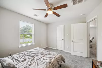 9713 Beckley Street, Houston, TX 77088 - Photo 10