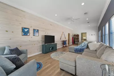 3024 Avenue R 1/2, Galveston, TX 77550 - Photo 2