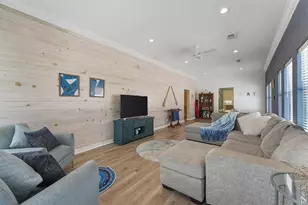 3024 Ave R 1/2, Galveston, TX 77550 - Photo 2