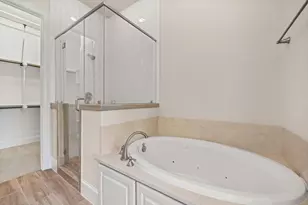 2656 Fountain Key Blvd, Houston, TX 77008 - Photo 12