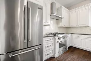 2656 Fountain Key Blvd, Houston, TX 77008 - Photo 8