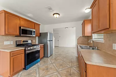 1931 Blossom Breeze Lane, Rosenberg, TX 77469 - Photo 6