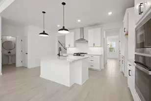 217 Dunovant Dr, Sealy, TX 77474 - Photo 8