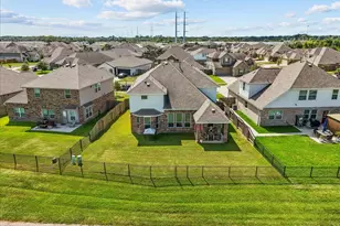 23109 Zinfandel Dr, Alvin, TX 77511 - Photo 6