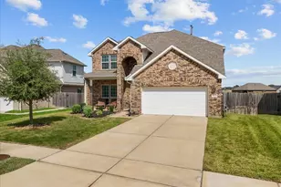 23109 Zinfandel Dr, Alvin, TX 77511 - Photo 2