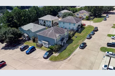 134-136 Sendero Drive, Huntsville, TX 77340 - Photo 4