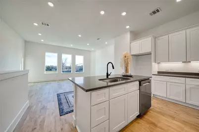 5324 Rue Street, Houston, TX 77033 - Photo 10