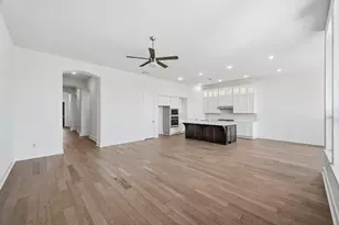12246 Valencia Blvd, Mont Belvieu, TX 77523 - Photo 10