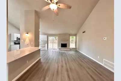 7730 Chaseview Drive, Houston, TX 77489 - Photo 10