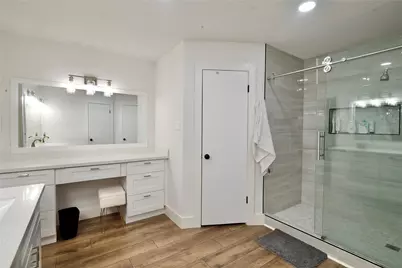 13529 Woodchester Drive, Sugar Land, TX 77498 - Photo 28
