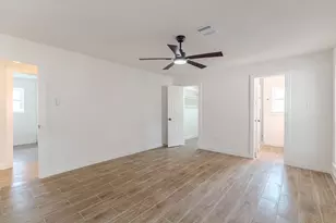10519 Kirkwren Dr, Houston, TX 77089 - Photo 34