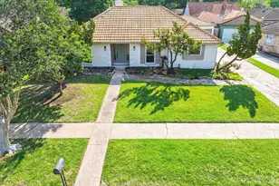 10519 Kirkwren Dr, Houston, TX 77089 - Photo 2