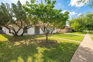 10519 Kirkwren Dr, Houston, TX 77089 - Photo 8