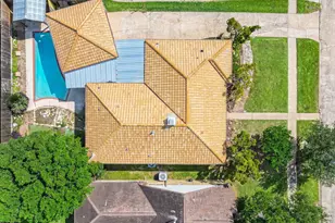 10519 Kirkwren Dr, Houston, TX 77089 - Photo 4