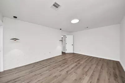 2726 Valley Forest Drive, Missouri City, TX 77489 - Photo 20