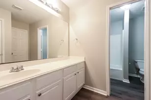 10842 Maple Bough Ln, Houston, TX 77067 - Photo 14
