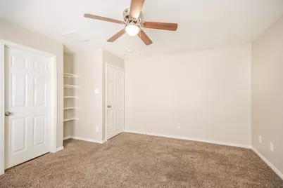 10842 Maple Bough Lane, Houston, TX 77067 - Photo 16