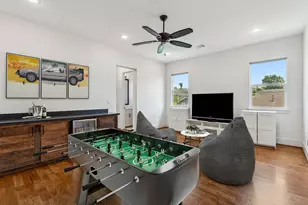 815 E 27th St, Houston, TX 77009 - Photo 18