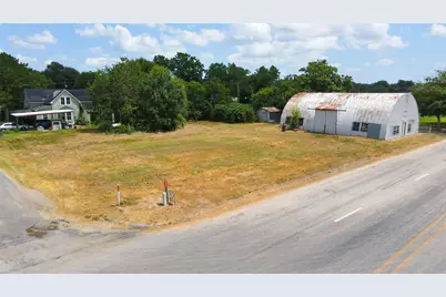 400 W North Street, Louise, TX 77455 - Photo 12