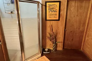 307 Deerwood Dr, Trinity, TX 75862 - Photo 18