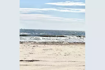 1069 Joy, Gilchrist, TX 77617 - Photo 4