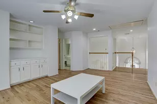 14019 Lake Trail Dr, Sugar Land, TX 77498 - Photo 12