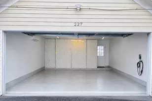 227 W 24th St, Houston, TX 77008 - Photo 40