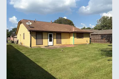 11734 Crockett Drive, La Porte, TX 77571 - Photo 4