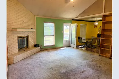 11734 Crockett Drive, La Porte, TX 77571 - Photo 6