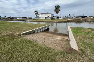 1118 County Rd 204, Sargent, TX 77414 - Photo 24