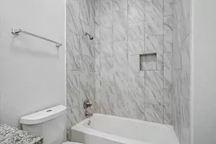 300 St Joseph Pkwy, Houston, TX 77002 - Photo 32