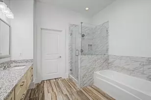 300 St Joseph Pkwy, Houston, TX 77002 - Photo 24