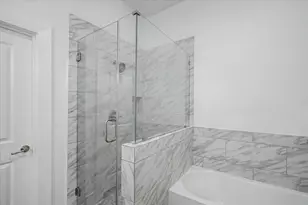 300 St Joseph Pkwy, Houston, TX 77002 - Photo 26