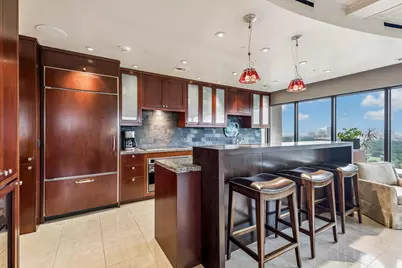 2001 Holcombe Boulevard #2006, Houston, TX 77030 - Photo 8