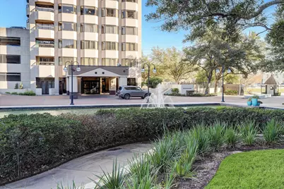 2001 Holcombe Boulevard #2006, Houston, TX 77030 - Photo 24
