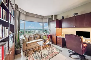 2001 Holcombe Blvd, Houston, TX 77030 - Photo 20